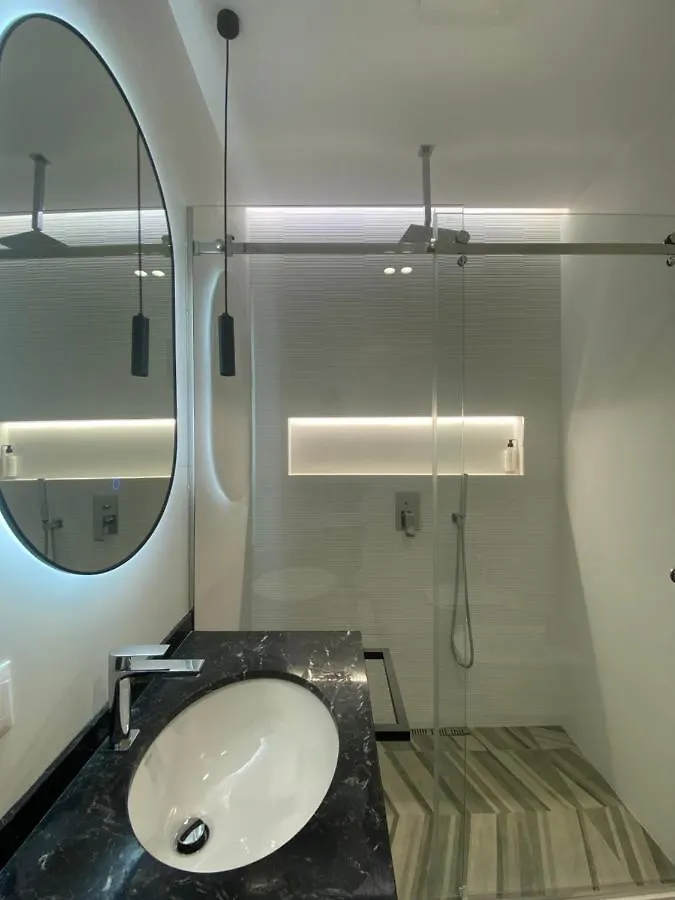 Tam Serviced Apartment City Center No3 Тирана Албания