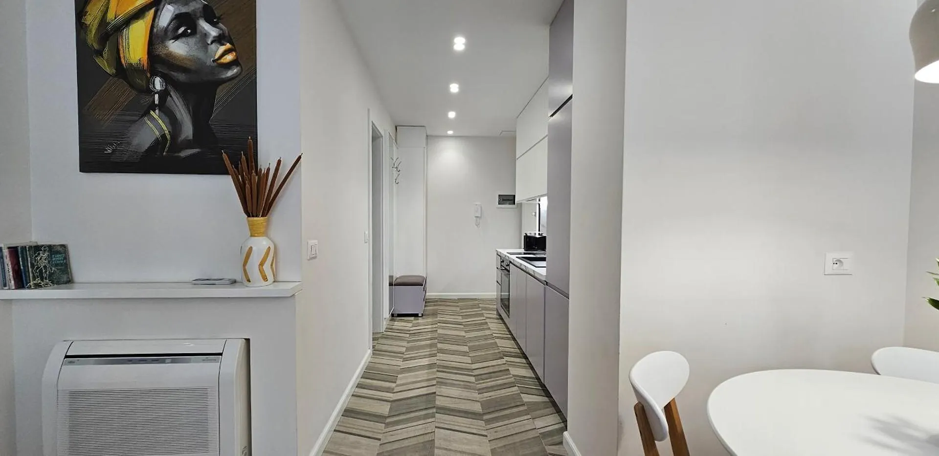 Tam Serviced Apartment City Center No3 Тирана 0*,  Албания