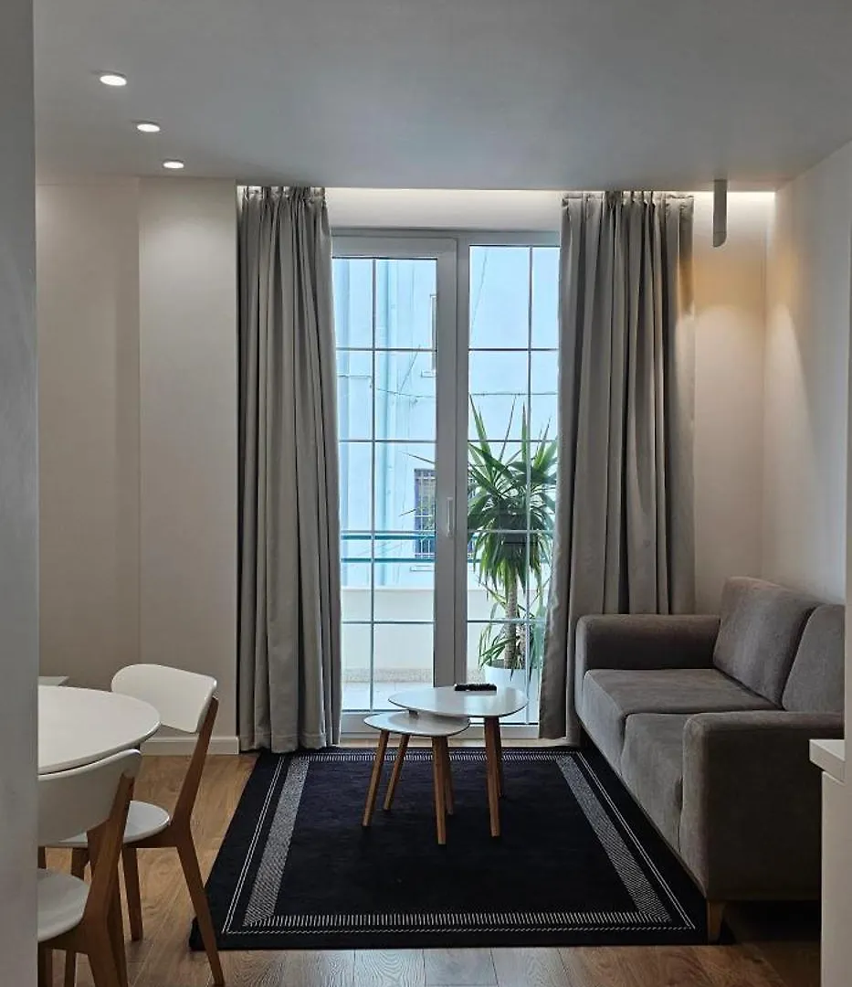 Tam Serviced Apartment City Center No3 Тирана Албания