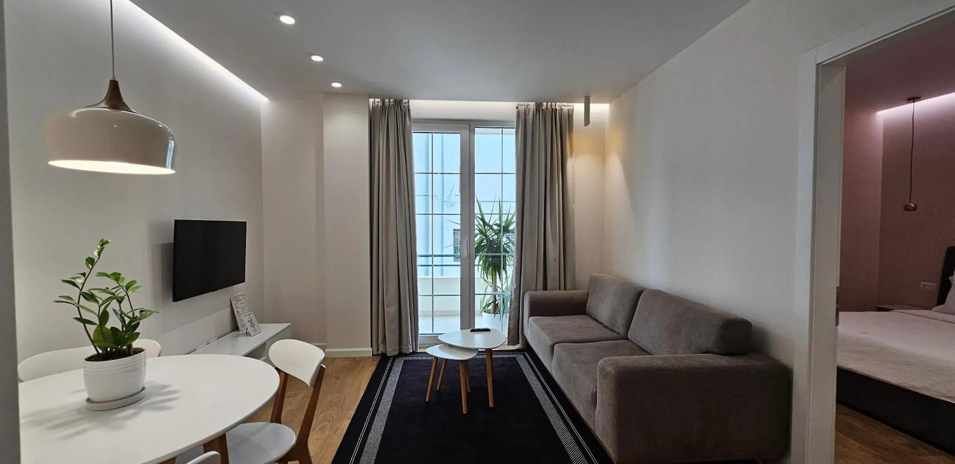 Tam Serviced Apartment City Center No3 Тирана